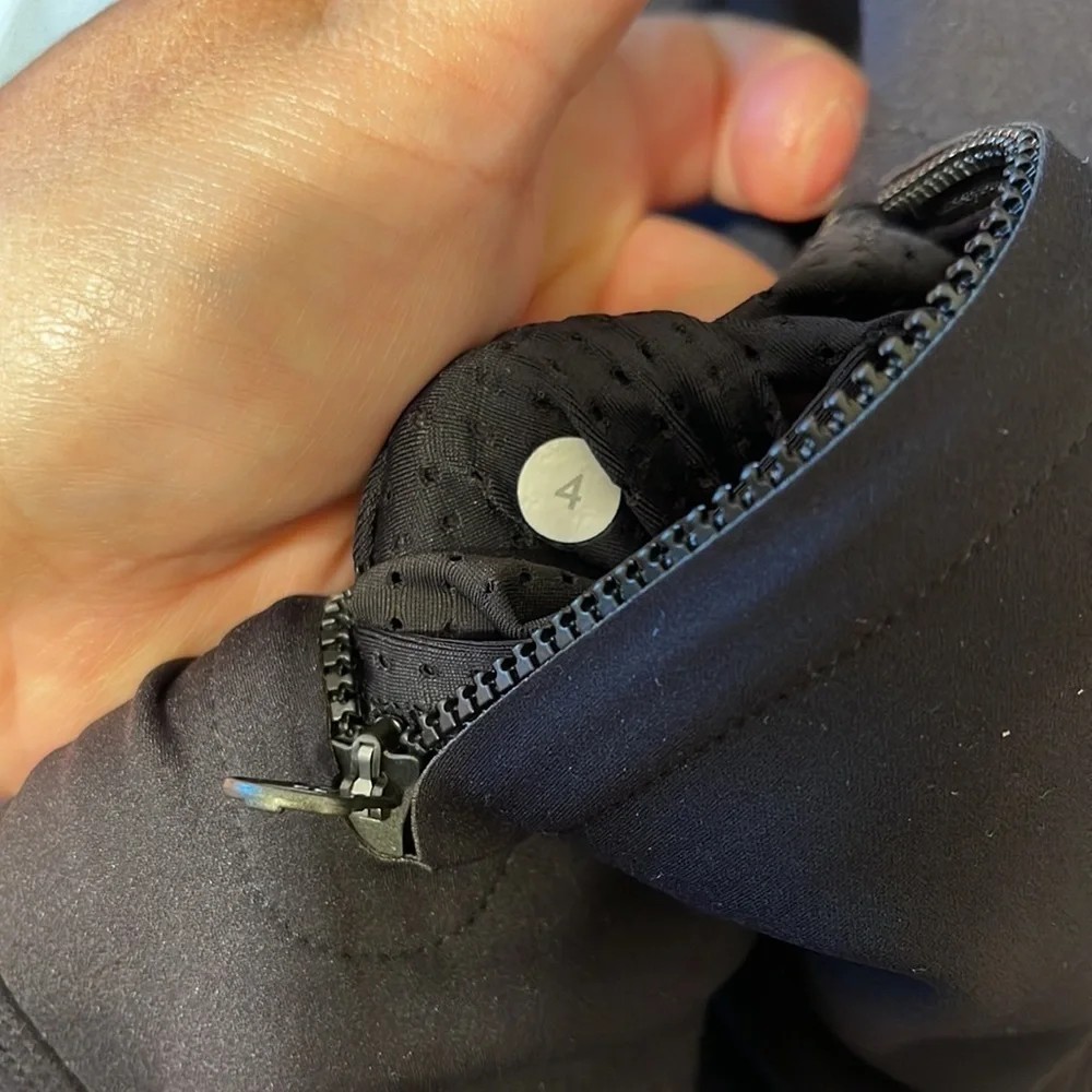 Lululemon Var-City Bomber Jacket Heathered Black Active Lightweight‎ Size 4
